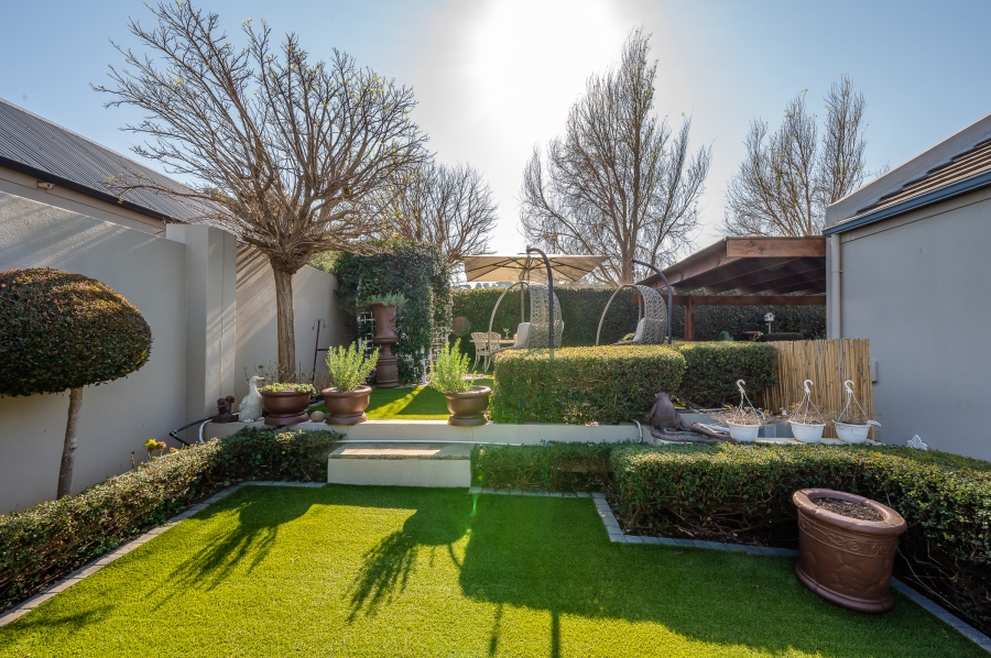 3 Bedroom Property for Sale in Kelderhof Country Village Western Cape